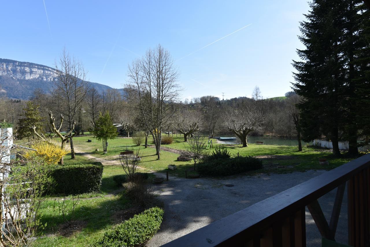 Les Lodges Du Lac Saint-Alban-de-Montbel Exterior photo
