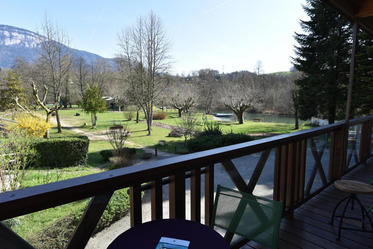 Les Lodges Du Lac Saint-Alban-de-Montbel Room photo